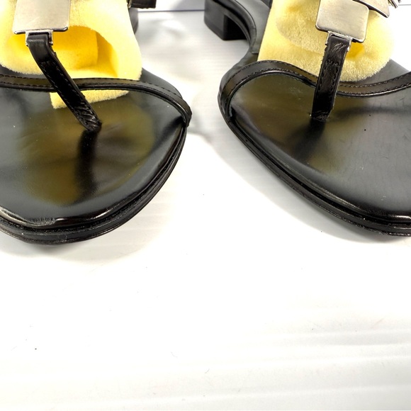 David Aaron, black leather sandals with square metal embellishments - Picture 6 of 10